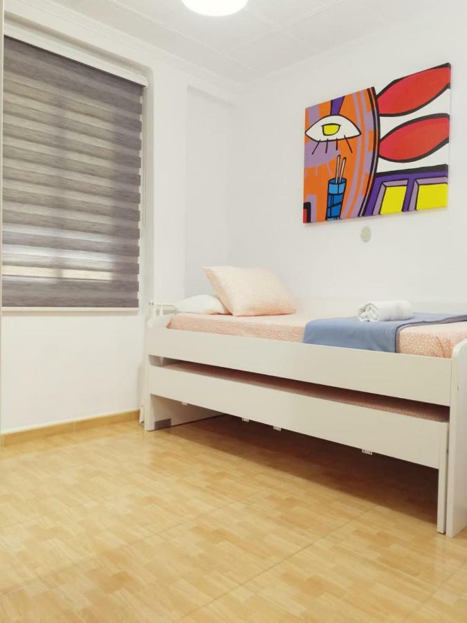 Central Apartment In Valencia With Wifi + Parking. Экстерьер фото